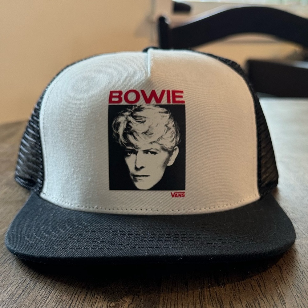 Vans X David Bowie Trucker Hat *NWT*